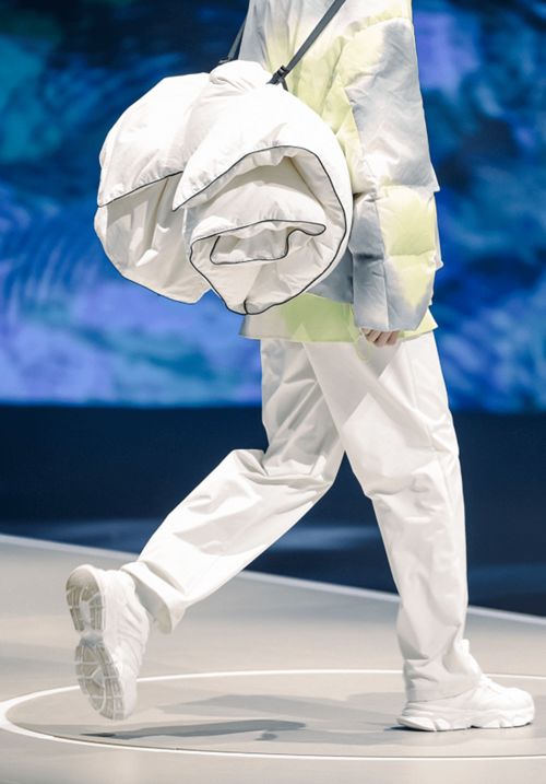 聯名 跨界 創新設計羽絨 gxg首發羽絨行業超級品類